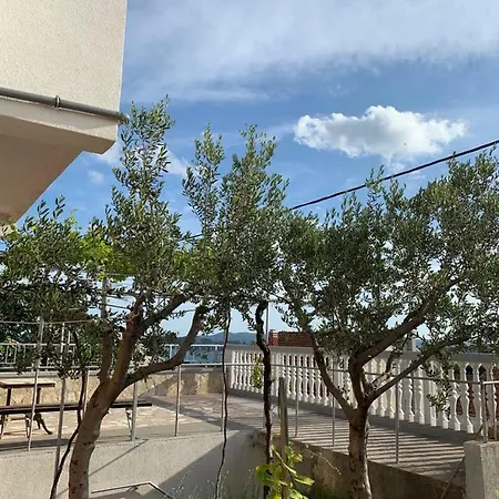 Apartment With Sea View Karla Sibenik