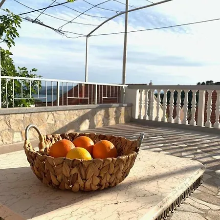 Apartment With Sea View Karla Sibenik